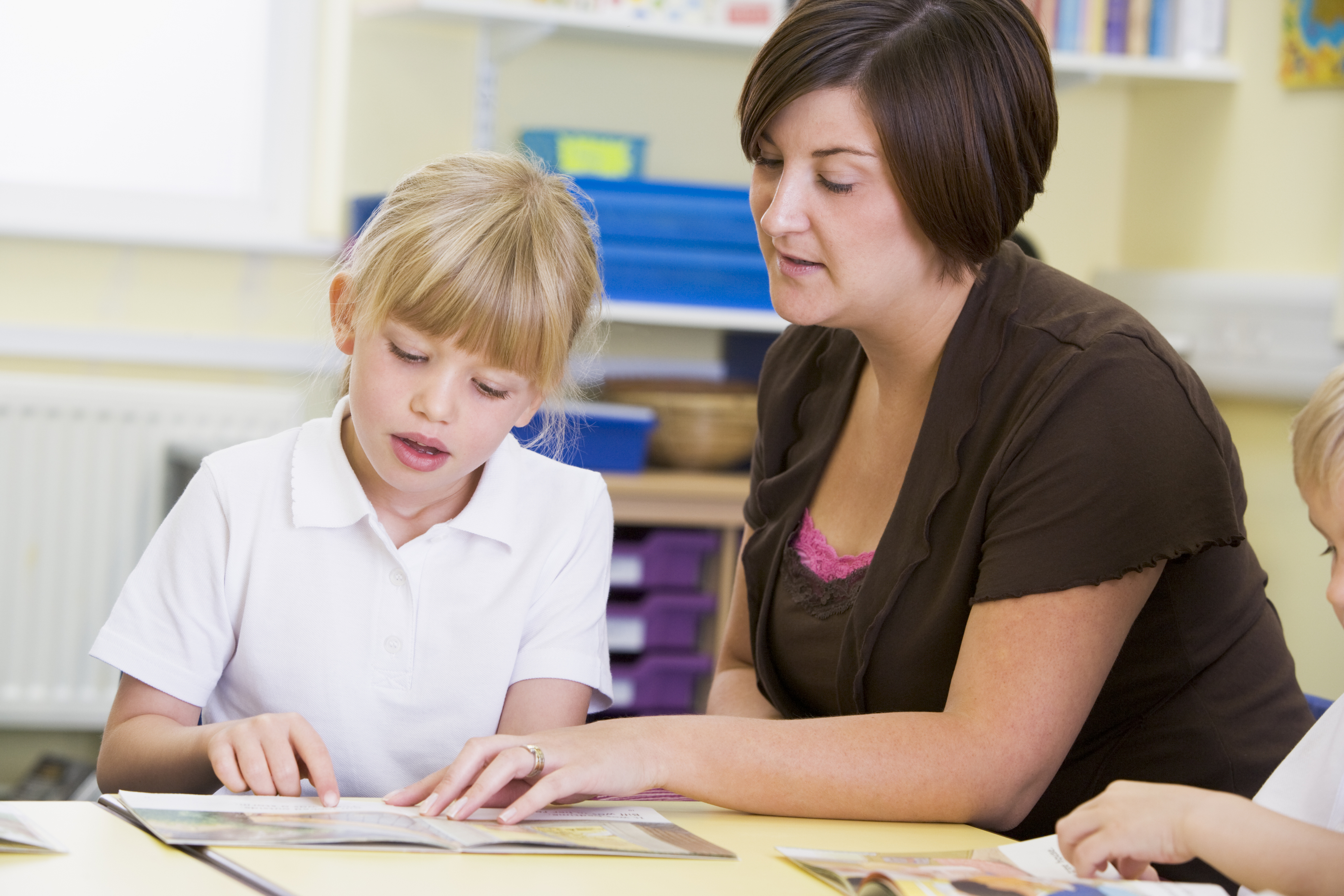 Understanding and supporting reading difficulties in deaf and hard of hearing children