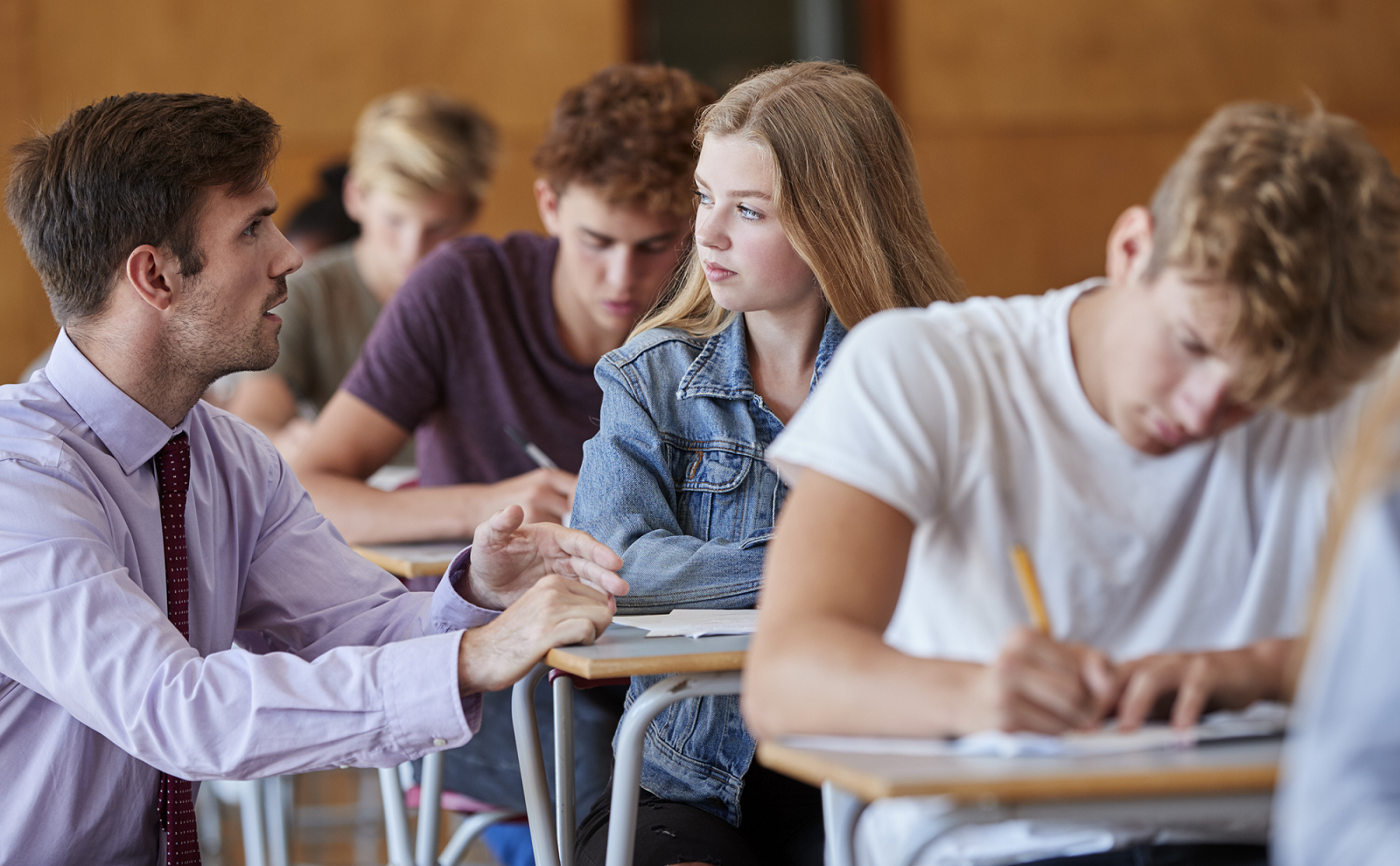 Using a Clarifier to support deaf and hard of hearing students in VCE assessments