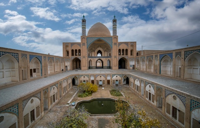 INTRODUCTION TO MODERN IRAN