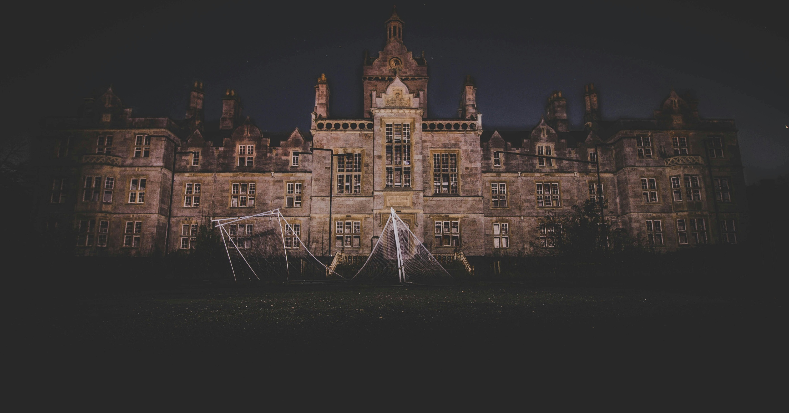 CLASSIC HAUNTED HOUSE MOVIES